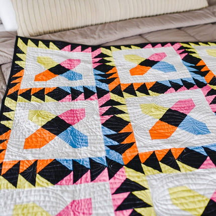 Crossed Paws Quilt Pattern