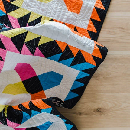 Crossed Paws Quilt Pattern