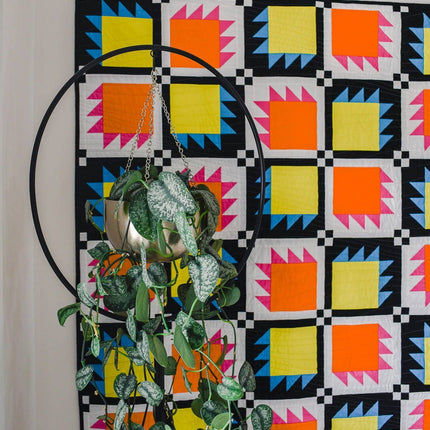 Checkered Paws Quilt Pattern