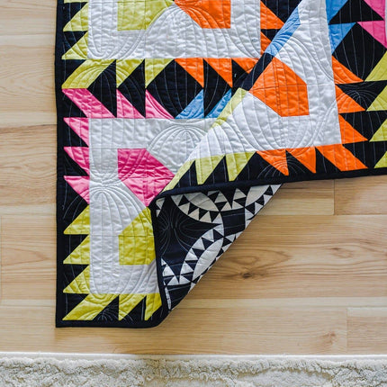 Crossed Paws Quilt Pattern